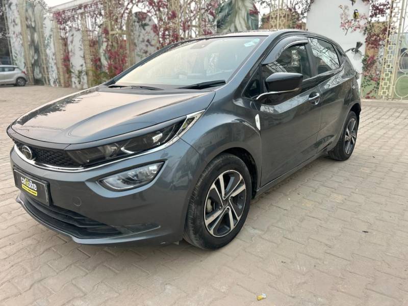 Tata Altroz XZ Plus (O) (S) iCNG