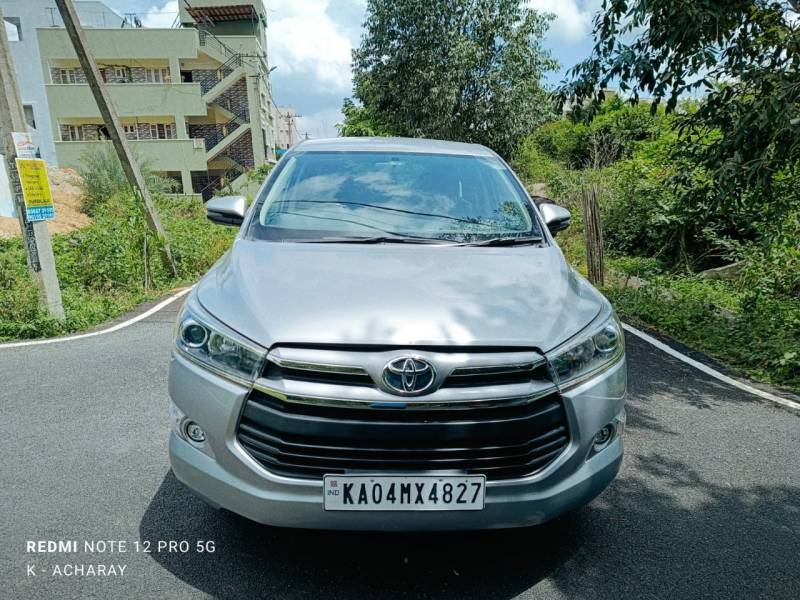 Toyota Innova Crysta 2.4 V Diesel