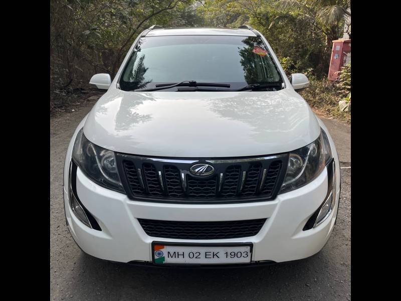 Mahindra XUV500 W10 FWD AT
