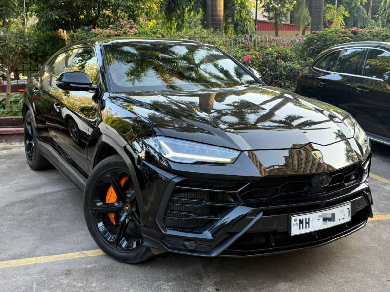 Lamborghini Urus Twin-Turbo V8