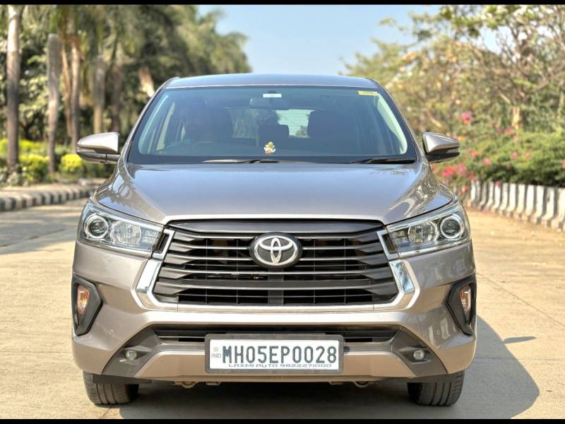 Toyota Innova Crysta 2.4 VX 8 STR