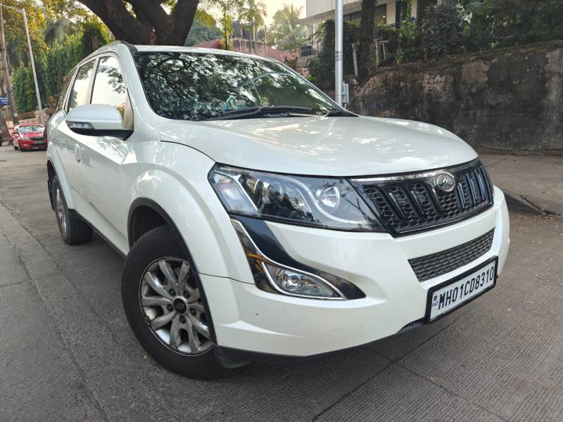 Mahindra XUV500 W10 FWD AT