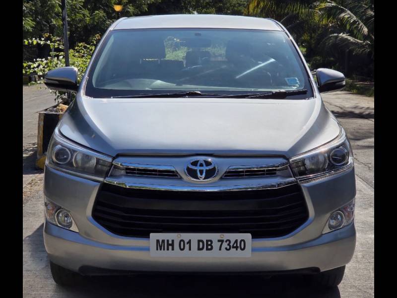 Toyota Innova Crysta 2.4 VX 8 STR