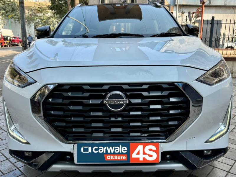 Nissan Magnite XV Premium Turbo CVT