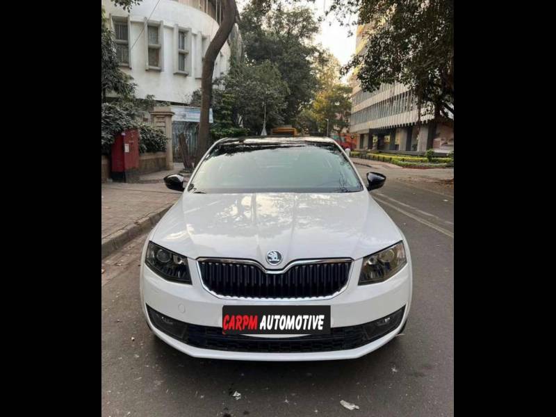 Skoda Octavia Elegance 1.8 TSI AT (Petrol)