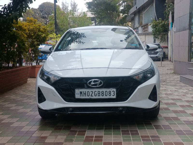 Hyundai i20 Asta (O) 1.2 IVT Dual Tone
