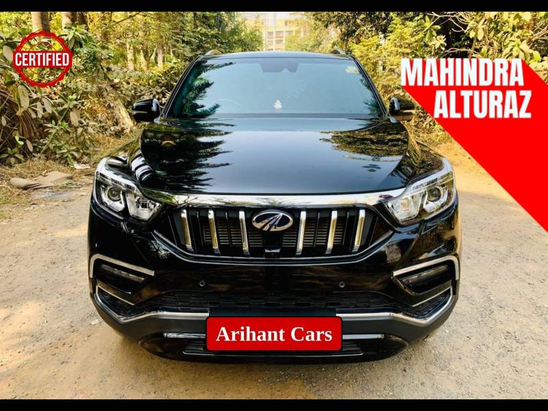 Mahindra Alturas G4 4WD AT