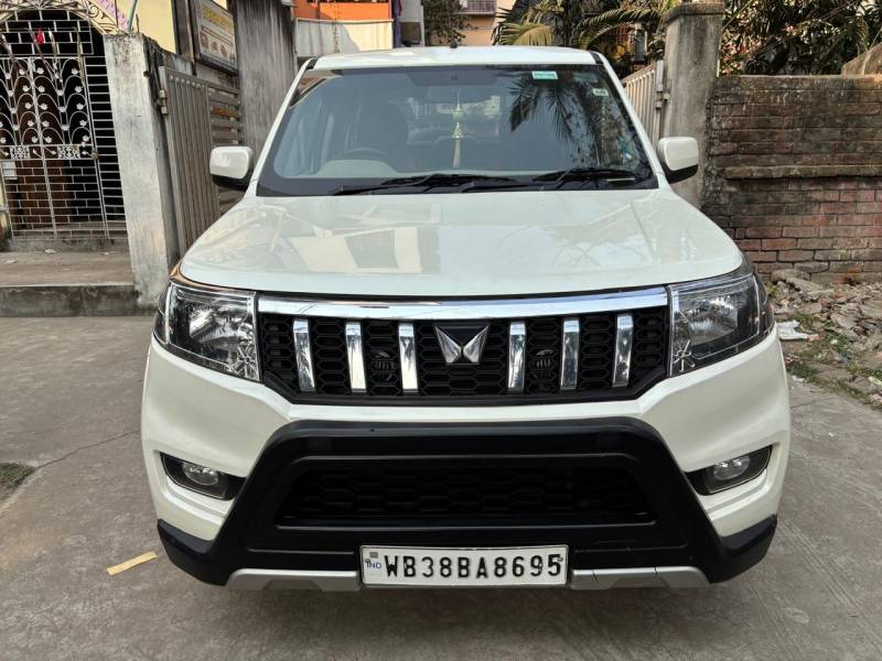Mahindra Bolero Neo N10 R