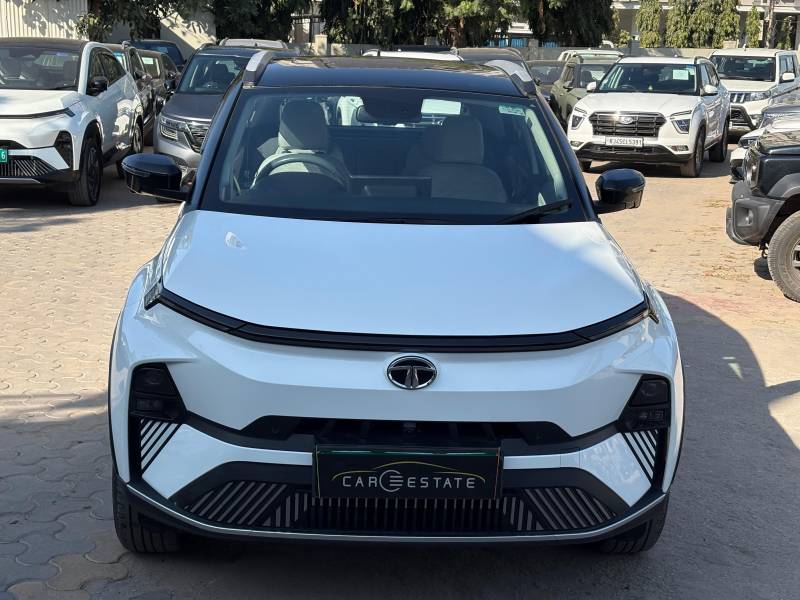 Tata Nexon EV Fearless Long Range