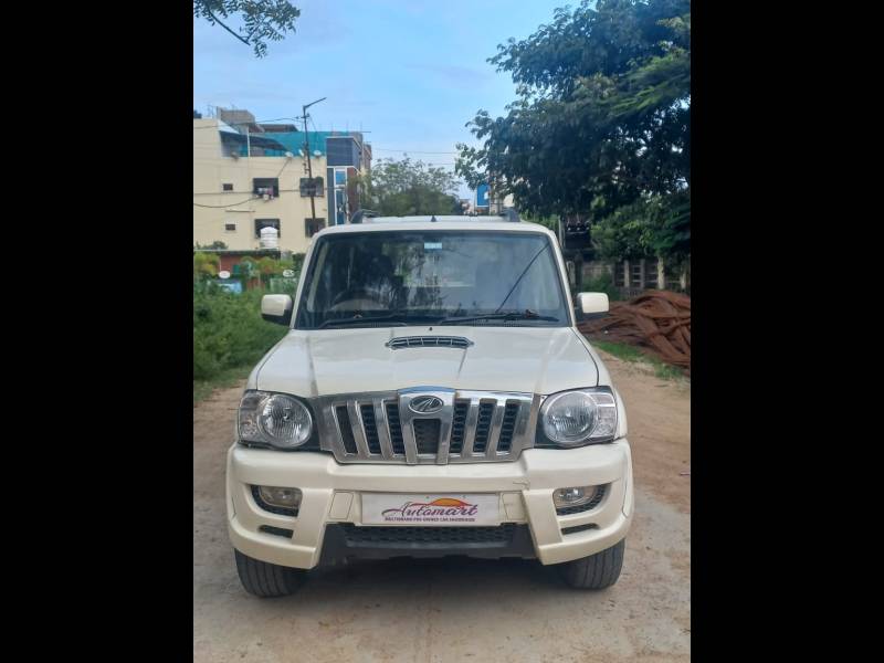 Mahindra Scorpio SLE BS III