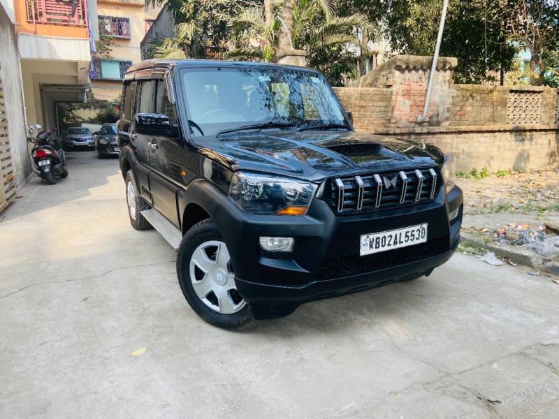 Mahindra Scorpio S4 1.99