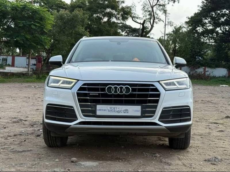 Audi Q5 35 TDI Premium Plus