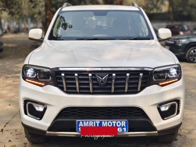 Mahindra Scorpio-N Z8 L Petrol MT 7 STR