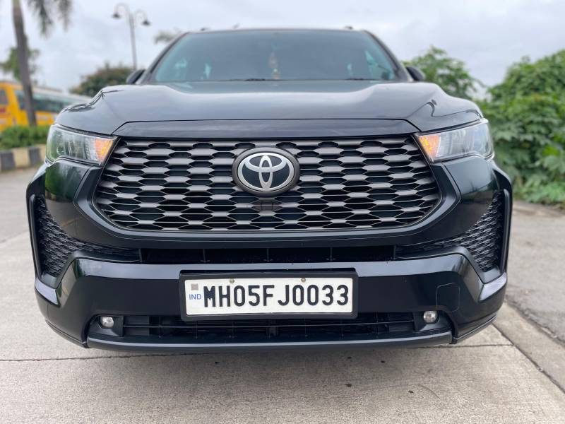 Toyota Innova Hycross GX 7 STR