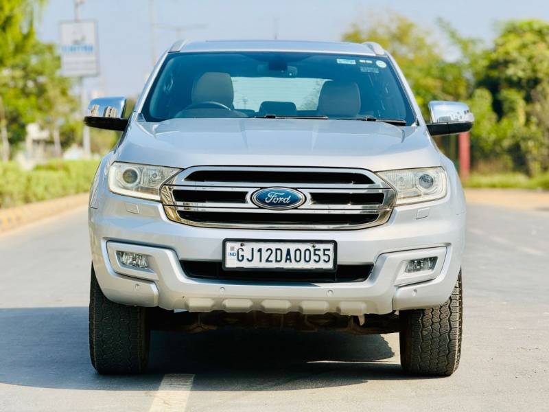 Ford Endeavour Titanium 3.2 4x4 AT