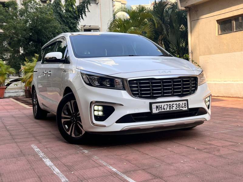 Kia Carnival Limousine Plus 7 STR