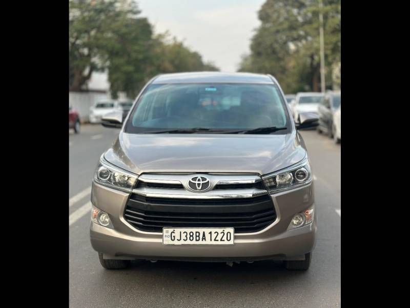 Toyota Innova Crysta 2.4 VX 7 STR