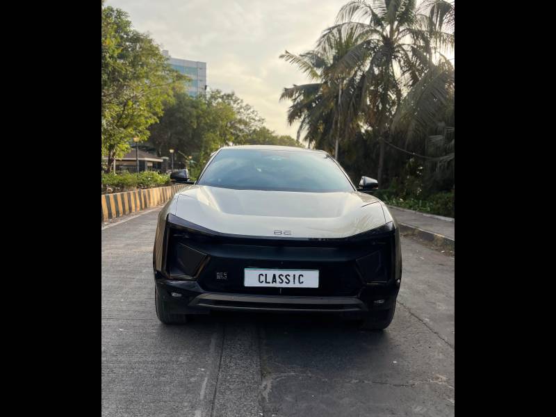 Mahindra BE 6 Pack Three Select