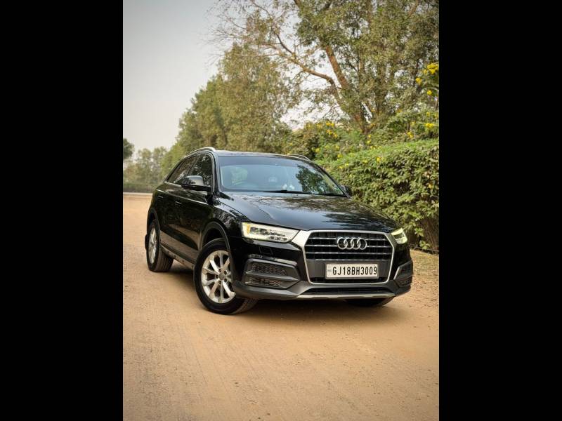 Audi Q3 35 TDI Premium Plus + Sunroof