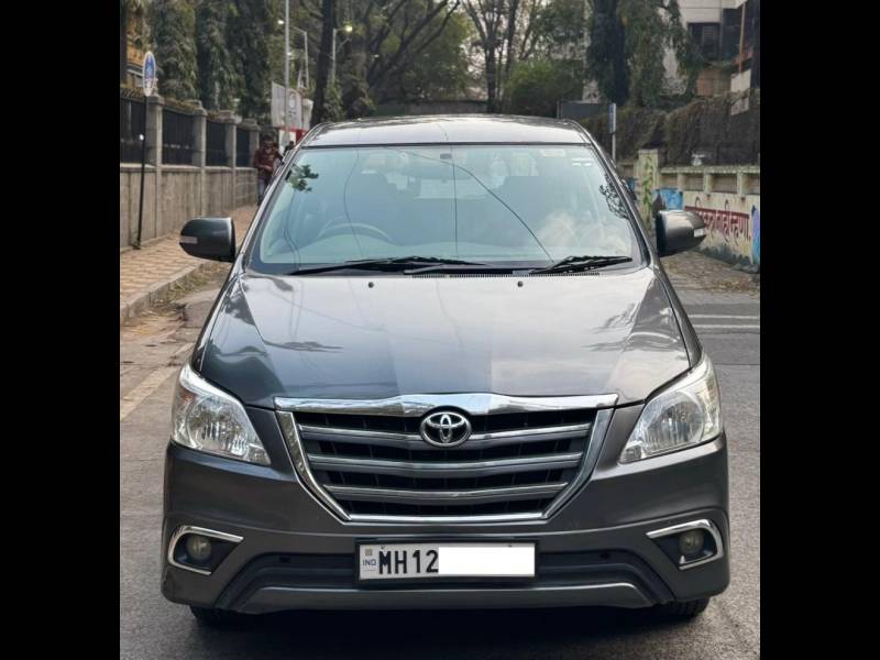 Toyota Innova 2.5 V 7 STR