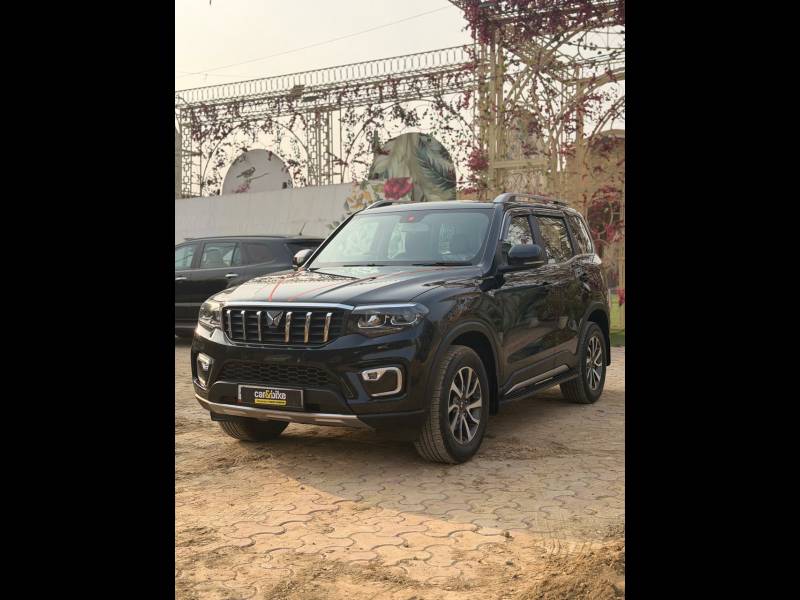 Mahindra Scorpio-N Z8 Select Diesel AT 2WD