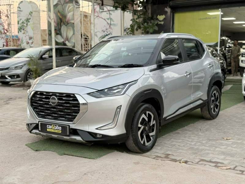 Nissan Magnite XV Turbo CVT