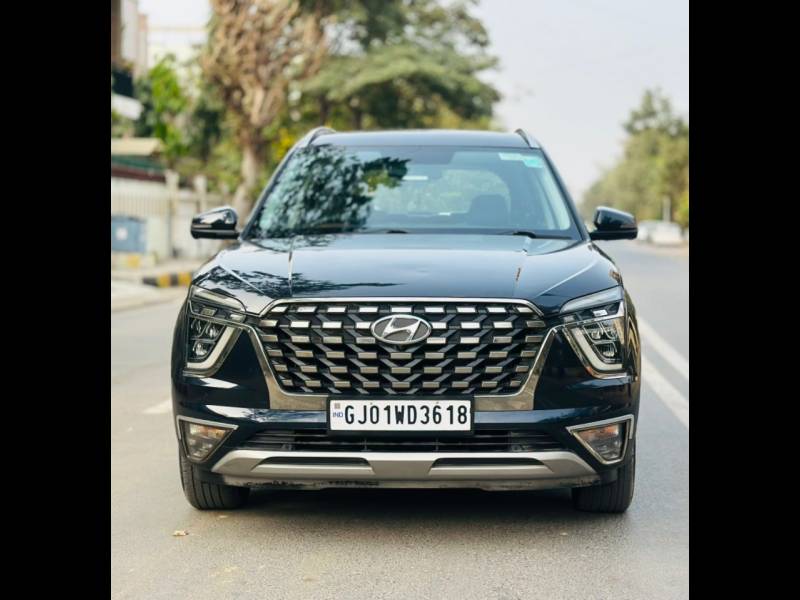 Hyundai Alcazar Signature (O) 6 STR 1.5 Diesel AT Dual Tone