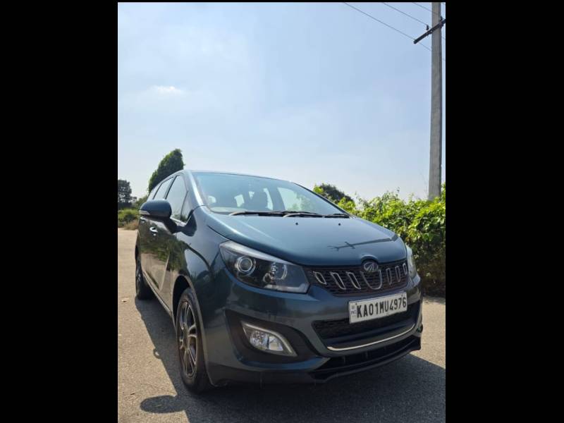 Mahindra Marazzo M8 7 STR
