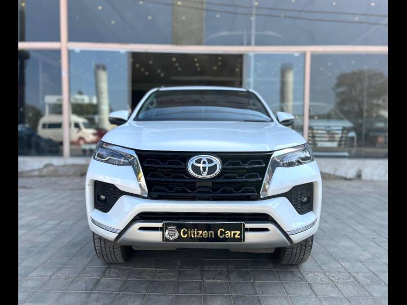 Toyota Fortuner 4X4 AT 2.8 Diesel