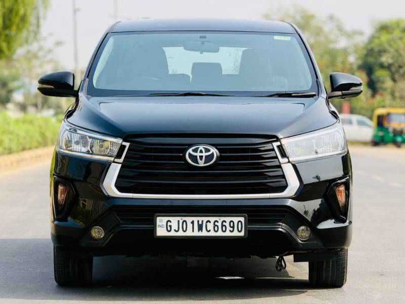 Toyota Innova Crysta 2.4 GX 7 STR