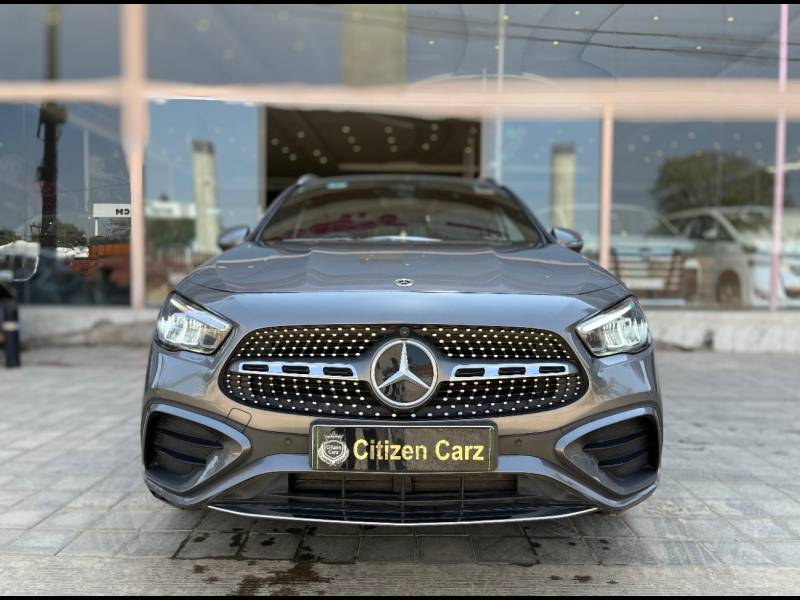 Mercedes Benz GLA Class 220d AMG Line 4MATIC