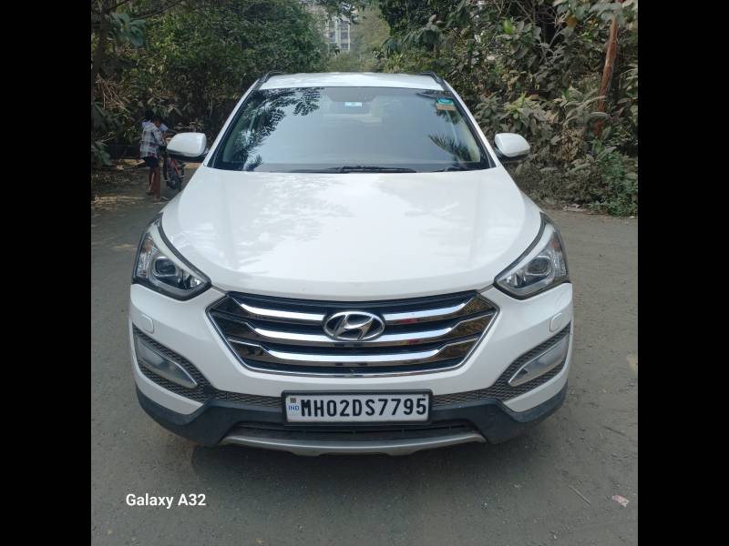 Hyundai Santa Fe 4 WD (AT)