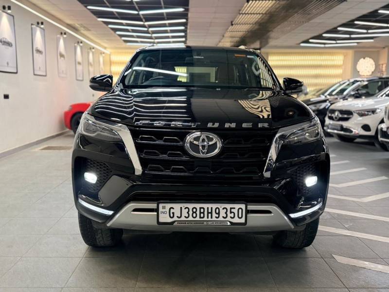 Toyota Fortuner 4X2 AT 2.8 Diesel