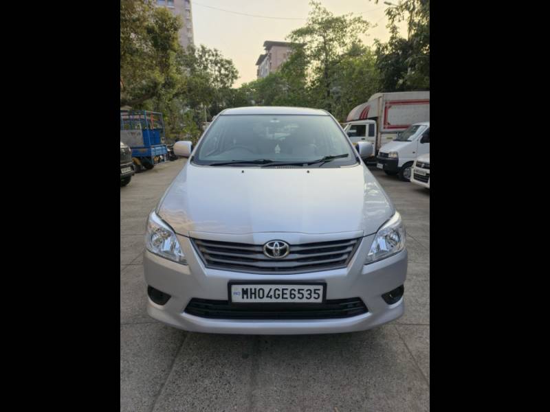 Toyota Innova 2.0 GX 8 STR BS IV