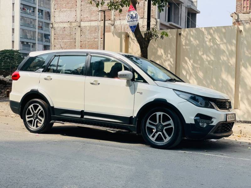 Tata Hexa XT 4x2 7 STR