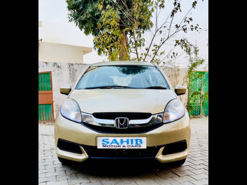 Honda Mobilio S i-DTEC