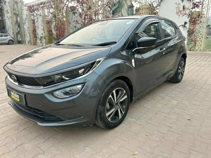 Tata Altroz XZ Plus (O) (S) iCNG