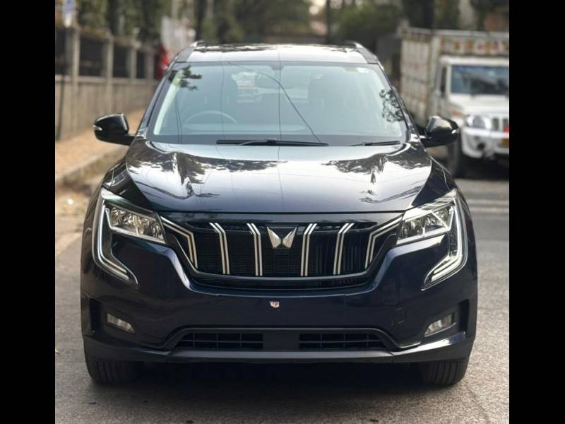 Mahindra XUV700 AX 3 Petrol AT 5 STR