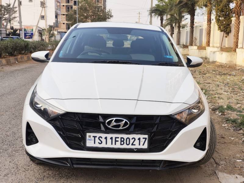 Hyundai i20 Asta 1.2 MT Dual Tone