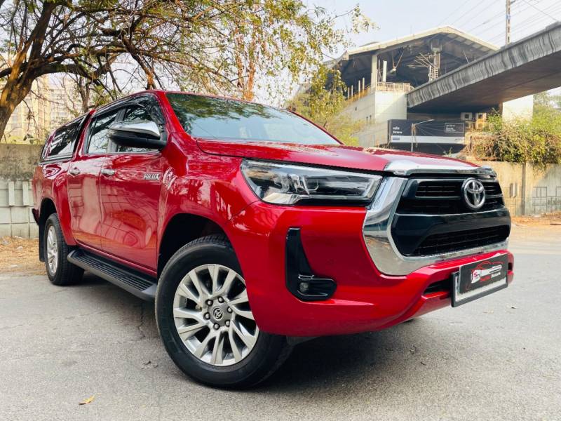 Toyota Hilux High 4X4 AT