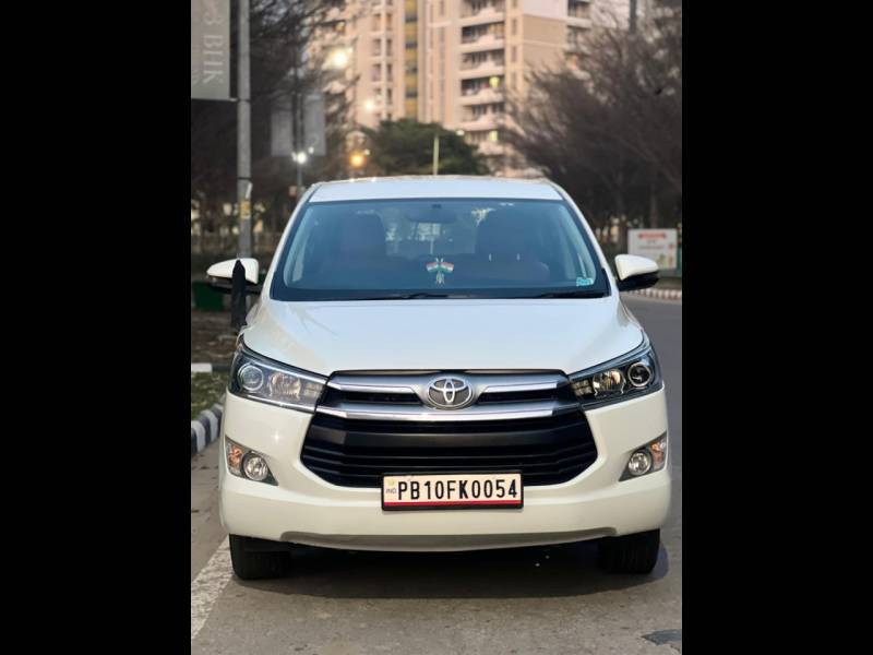 Toyota Innova Crysta 2.4 VX 7 STR