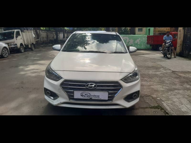 Hyundai Verna SX (O)1.6 VTVT