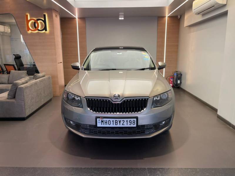 Skoda Octavia Elegance 1.8 TSI AT
