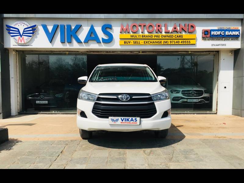 Toyota Innova Crysta 2.8 GX AT 8 STR