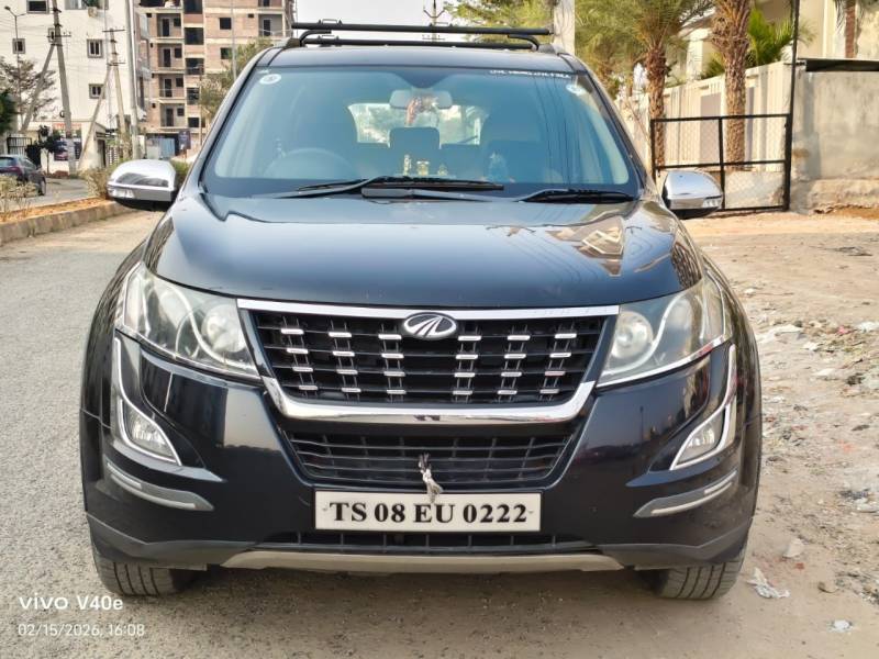 Mahindra XUV500 W10 FWD