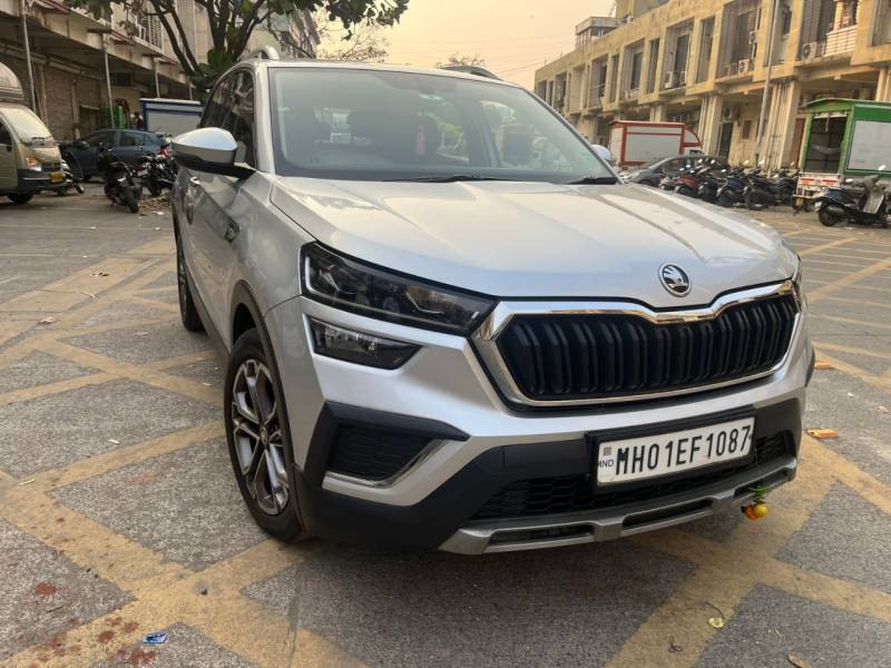 Skoda Kushaq Style 1.0L TSI AT (6 Airbags)