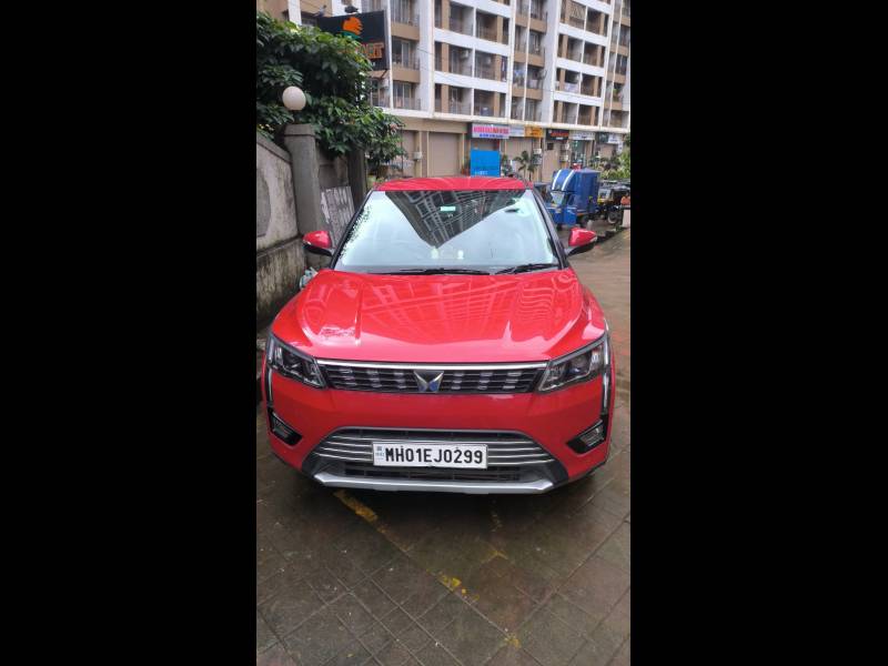 Mahindra XUV 300 W8 (O) 1.5 Diesel AMT