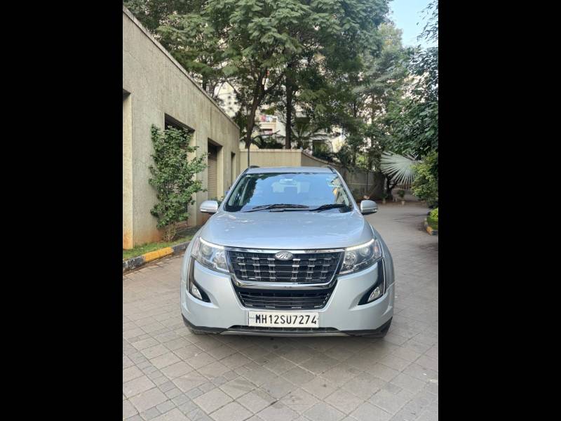 Mahindra XUV500 W7 AT