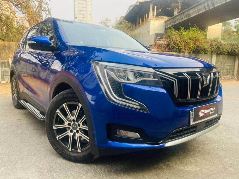 Mahindra XUV700 AX7 Luxury Pack Petrol AT 7 STR