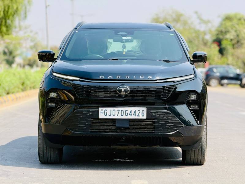 Tata Harrier Fearless Dual Tone AT